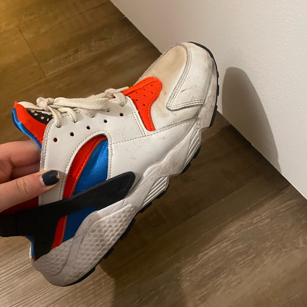 Nike Women’s Air Huarache size 10 - Picture 2 of 9